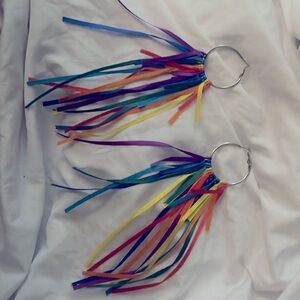 Super fun rainbow earrings. Never been worn